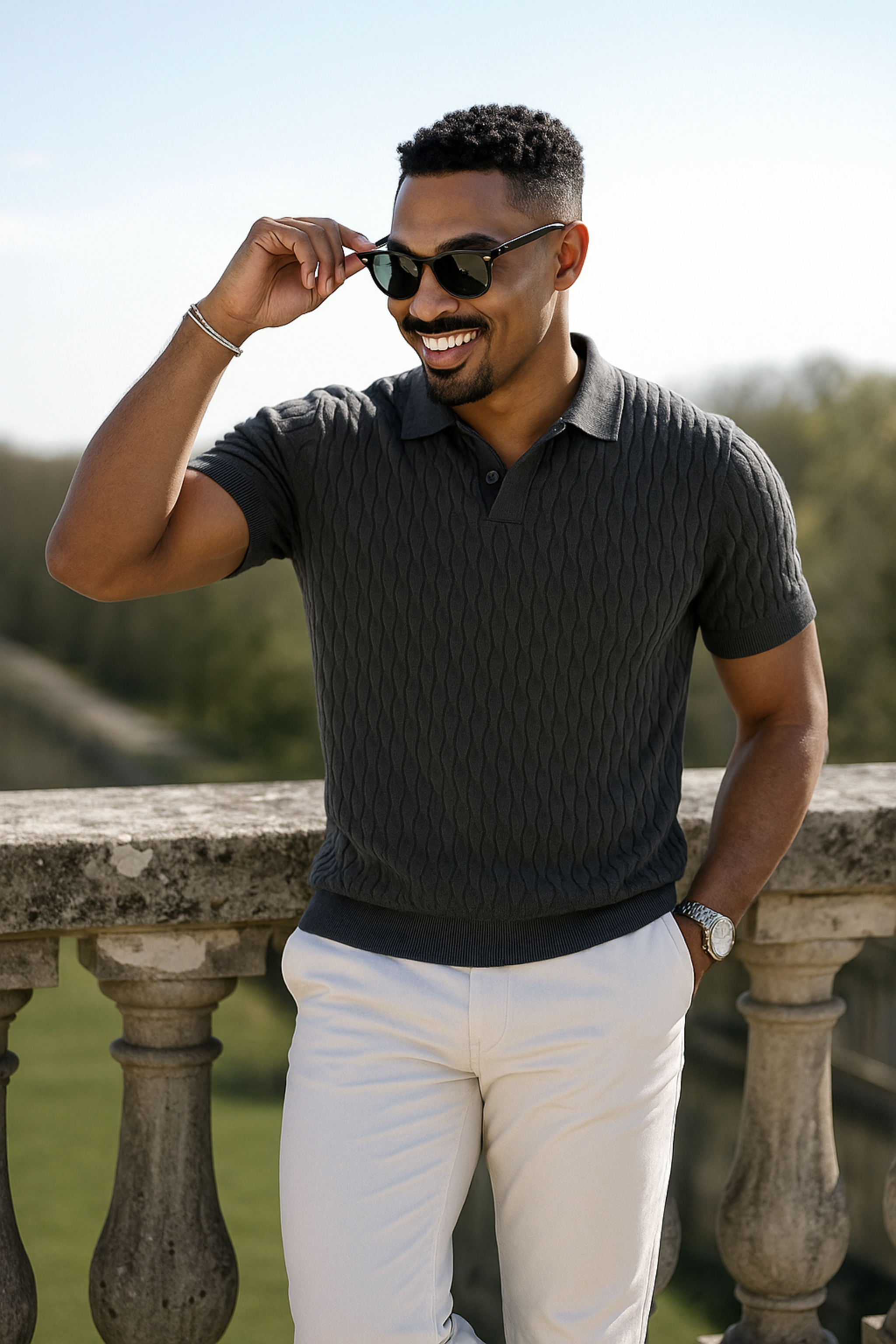 Polo en maille torsadée à col en V premium – Maison Clément Paris