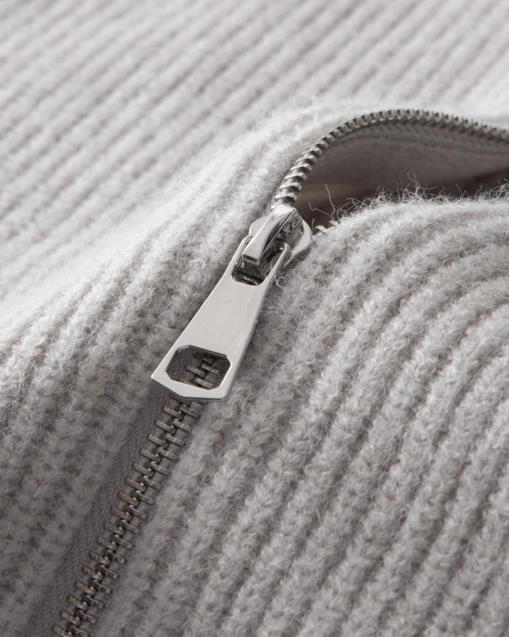 Alexandro - Gilet en Laine Merino Quatre Saisons avec Fermeture Éclair en Cachemire 2025