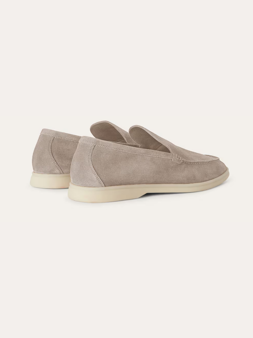 Nori - Loafers en suède beige classiques 2025