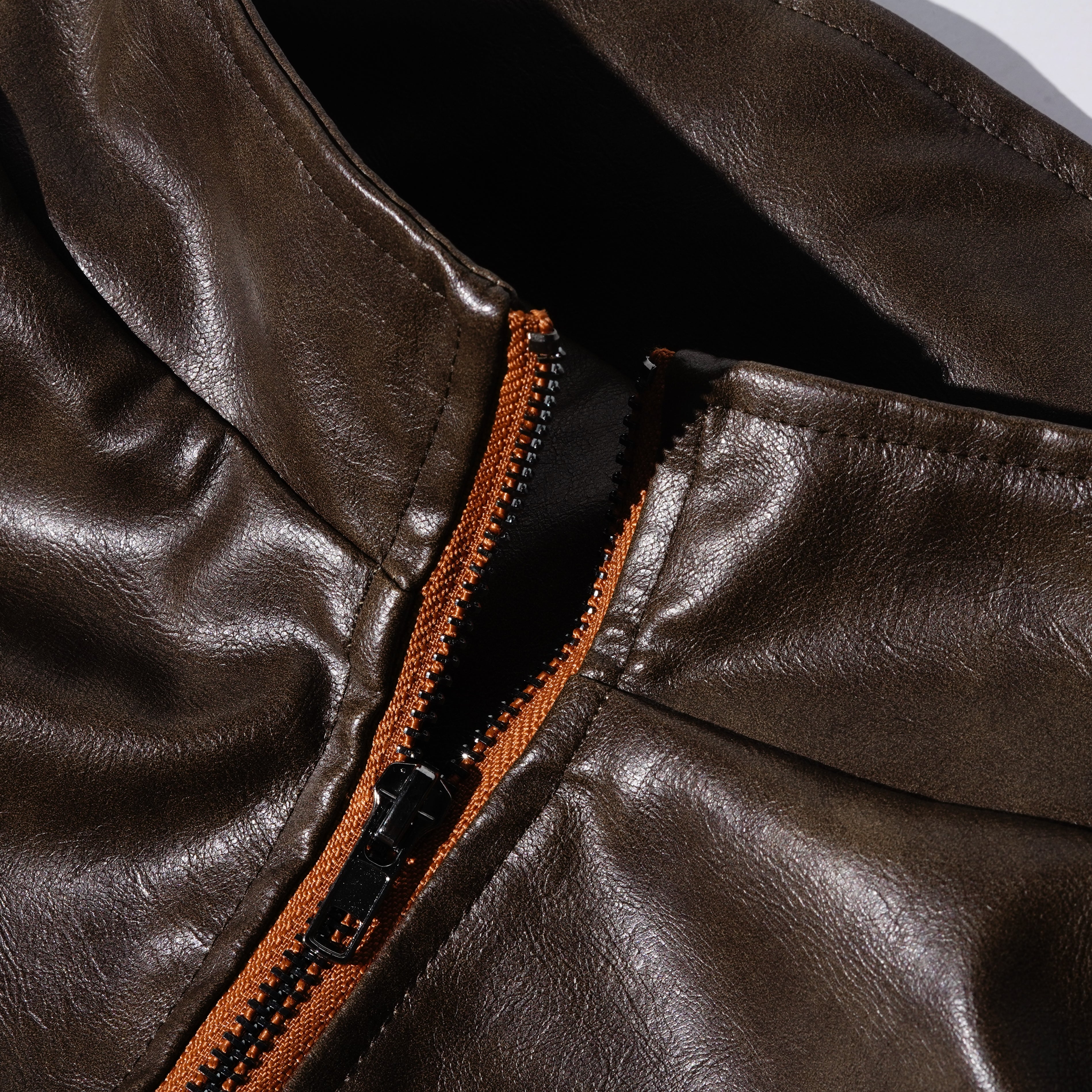 Veste en cuir classique vintage marron pour homme – Style hivernal entre-saison pour homme 2025